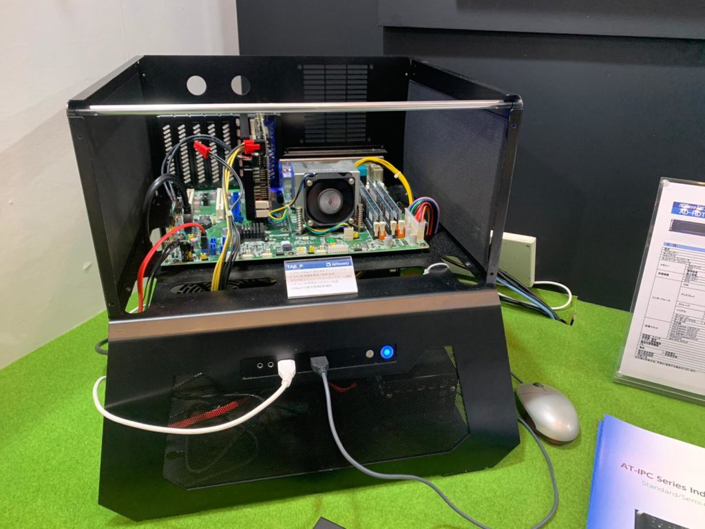 Open ADTECHNO media server with native HDBaseT outputs enabled by advoli HDBaseT certified video cards